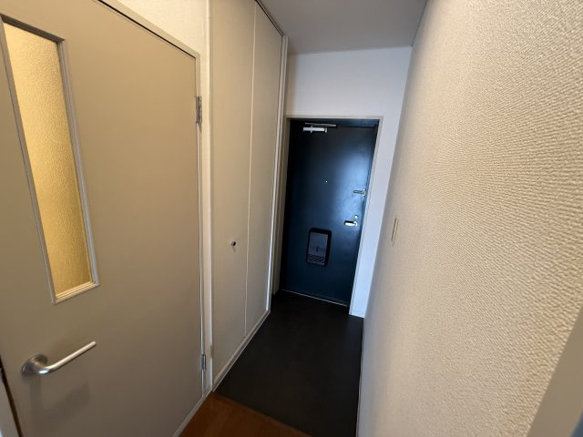セレコート箕面の玄関