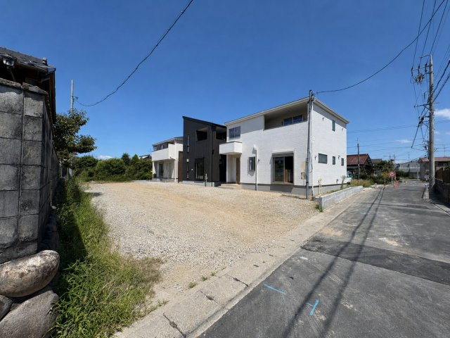 リーブルガーデン　岐阜市東鶉　全6区画分譲の外観|「現地（2026年8月17日）撮影」　　
■全体写真　
■ヤマダ不動産　株式会社リライフ　