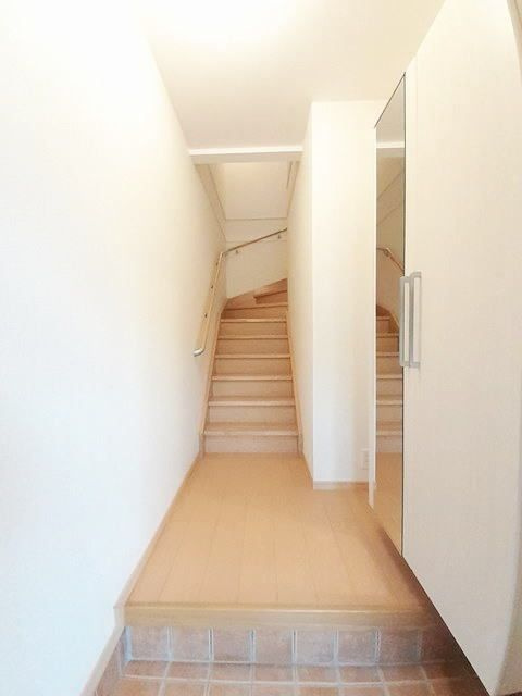フィオーレ多摩の玄関