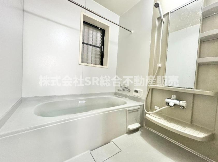 水走1丁目中古戸建の浴室|追い炊き機能、浴室乾燥機付きのお風呂です！