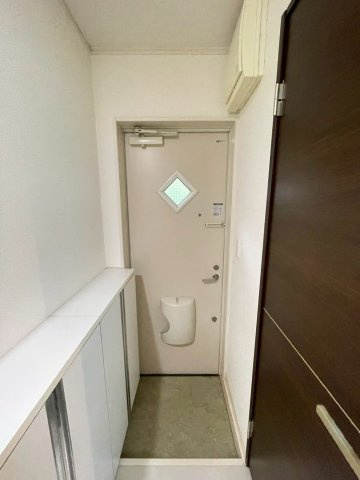 【玄関】