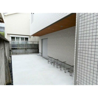【その他共用部分】 | 駐輪場完備。