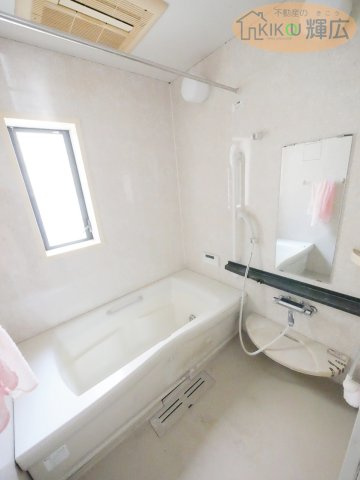 加古川市尾上町口里　中古戸建の浴室