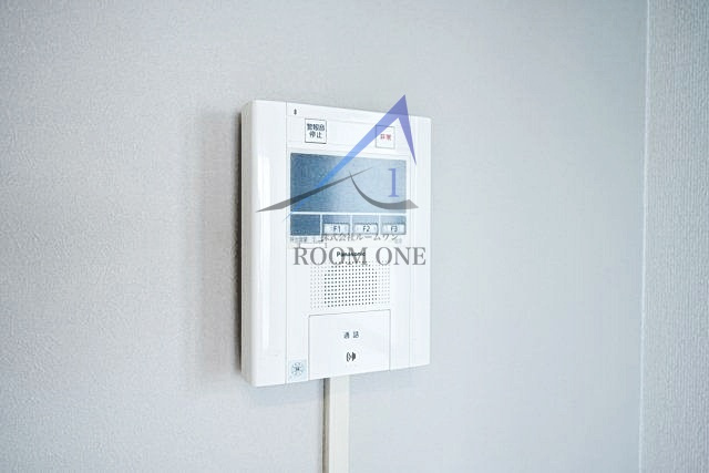 フォーラムイン東京１のセキュリティ|モニター付きインターホンです。