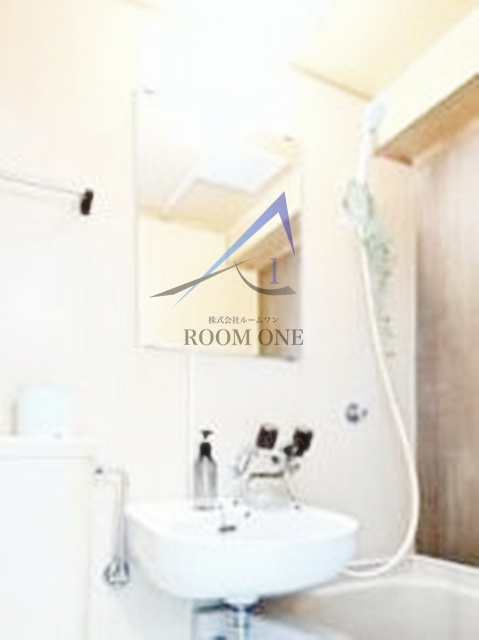 フォーラムイン東京１の洗面所|洗面台です。