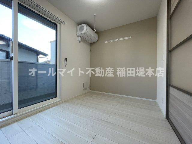 川崎市多摩区中野島５丁目のアパートの寝室