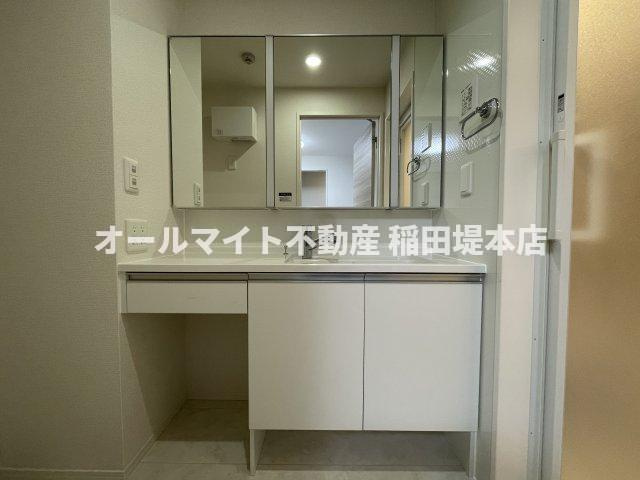 川崎市多摩区中野島５丁目のアパートの洗面所