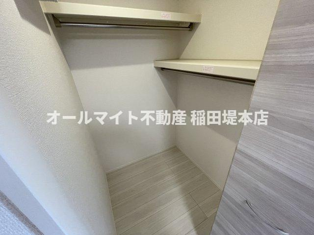 川崎市多摩区中野島５丁目のアパートの収納