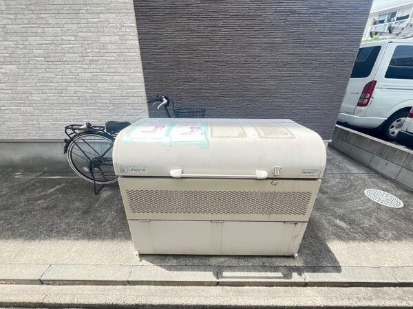 ハーモニーテラス柳堀のその他共用部分|専用ゴミ置き場です