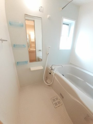 α　ＩＣＨＩＳＡＫＯ　Ａの浴室