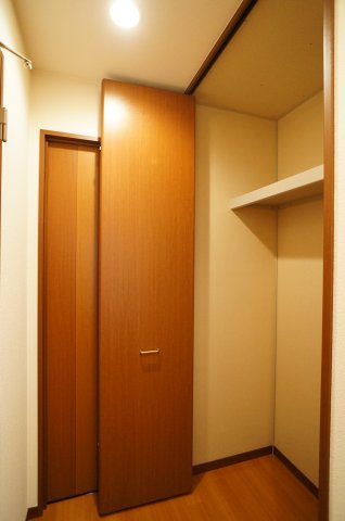 東砂エルフィンの収納|※別部屋の参考写真になります。