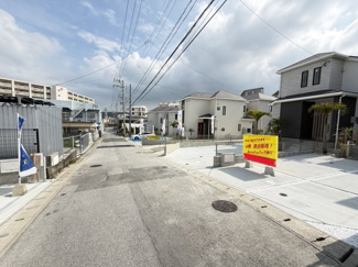 【前面道路含む現地写真】 | ※北東側公道5.2m♪