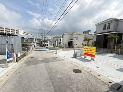 【前面道路含む現地写真】 | 与那原町与那原（全2棟）B号棟 | ※北東側公道5.2m♪