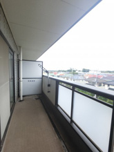 【バルコニー】