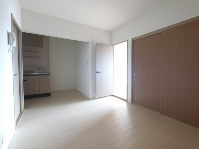 【居間・リビング】