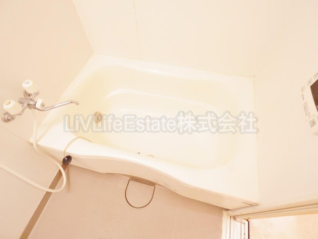 小金井市梶野町２丁目のテラスの浴室