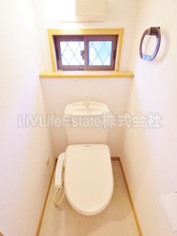 小金井市梶野町２丁目のテラスのトイレ