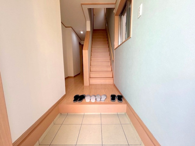 【玄関】 | 寝屋川市池田旭町戸建