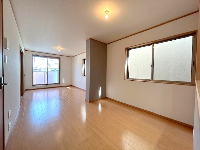 【居間・リビング】 | 寝屋川市池田旭町戸建