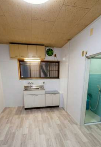 大阪市東住吉区住道矢田１丁目　戸建投資用物件　オーナーチェンジのキッチン