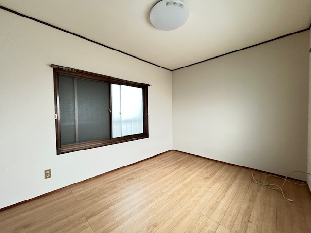 堺市中区福田貸家の洋室