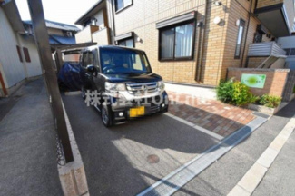 【駐車場】