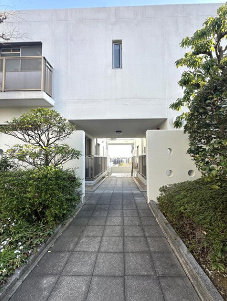 東急ドエル・アルス苦楽園桜町A棟の外観