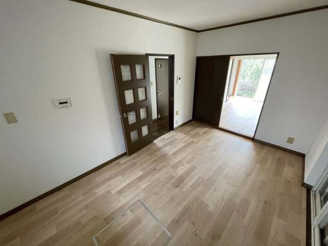 極楽寺Ⅱ貸家の洋室