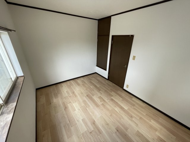 極楽寺Ⅱ貸家の洋室