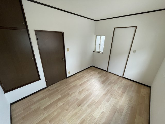極楽寺Ⅱ貸家の洋室