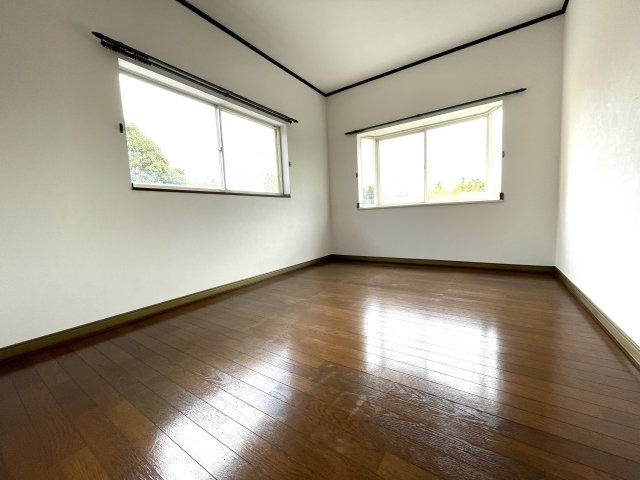 極楽寺Ⅱ貸家の洋室