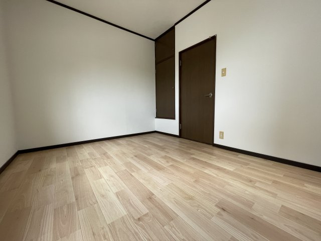 極楽寺Ⅱ貸家の洋室