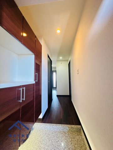 Ｊ’ｓＭＡＮＳＩＯＮ新宮ステーションの玄関