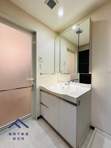 Ｊ’ｓＭＡＮＳＩＯＮ新宮ステーションの独立洗面台