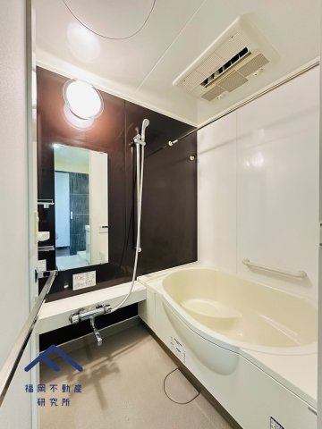 Ｊ’ｓＭＡＮＳＩＯＮ新宮ステーションの浴室