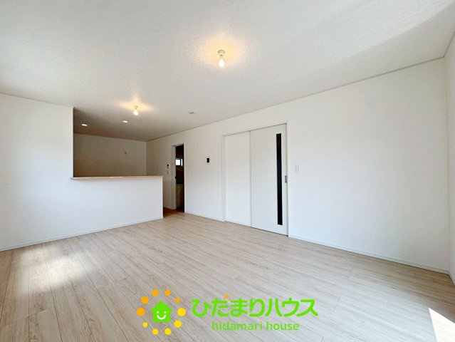 宮代町百間第8Ⅱ期　新築一戸建て　14　クレイドルガーデンの居間・リビング