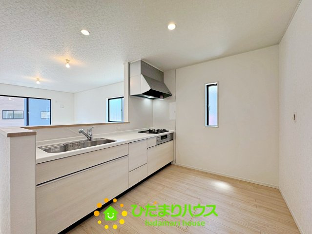 宮代町百間第8Ⅱ期　新築一戸建て　14　クレイドルガーデンのキッチン