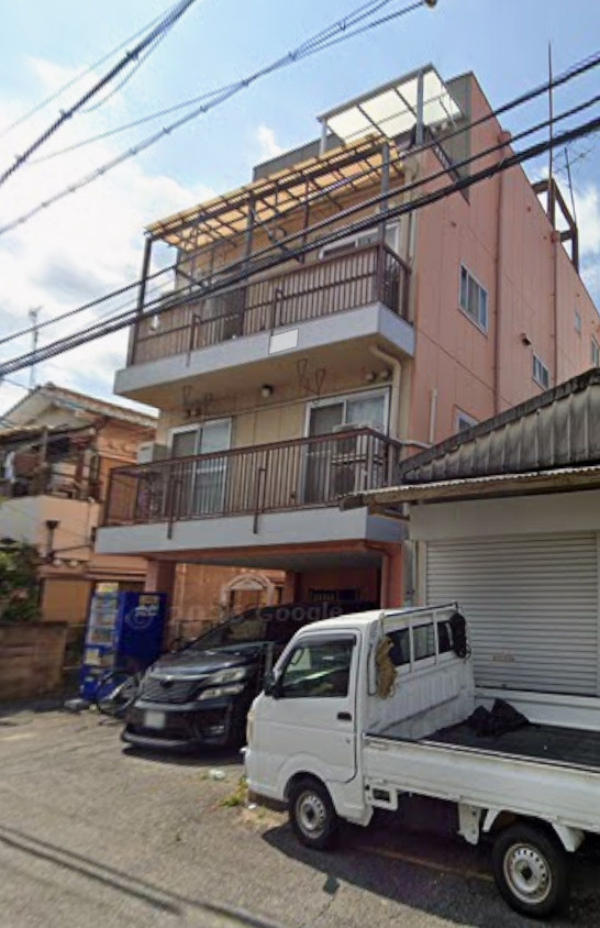 大阪府豊中市利倉2丁目1棟売りマンション【メゾンみのる】　「満室稼働中」の外観