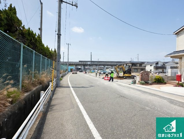明石市二見町西二見　第23期　新築一戸建ての前面道路含む現地写真|周辺は落ち着いた街並みの住宅地！子育てがしやすい住環境です！まだ未完成ですが、現地でしかわからない事もございます。是非一度ご覧ください。