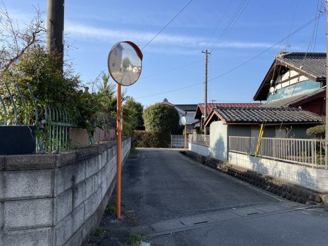 【前面道路含む現地写真】 | 神川町小浜　中古戸建