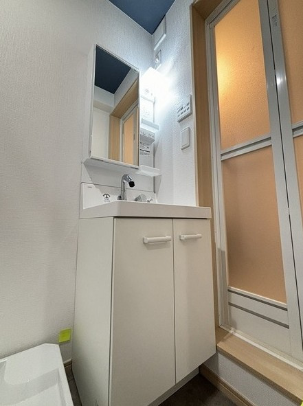 グランリバー北千住の洗面所