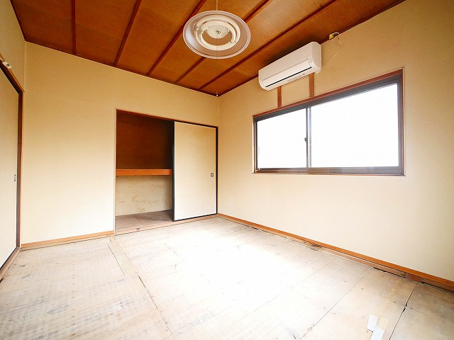 光荘2号棟の洋室