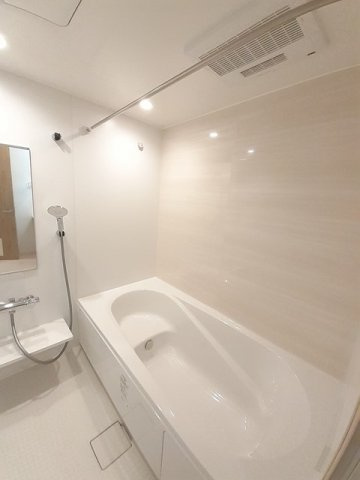 イースタンヒル　　刈谷市近郊の賃貸はクラスホーム刈谷店の浴室|ゆったり過ごせるお風呂です