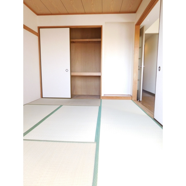 さいたま市浦和区大東１丁目の賃貸マンションの収納