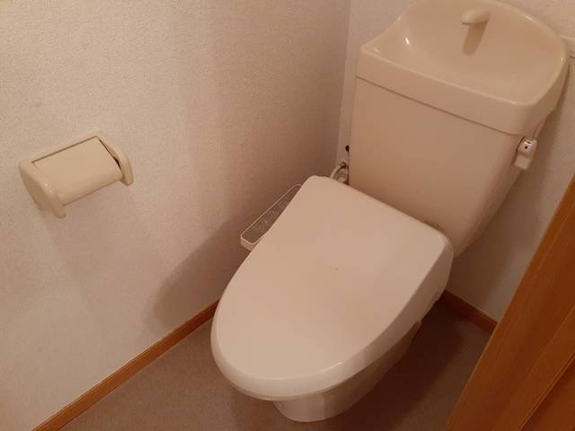 カルム六番町のトイレ