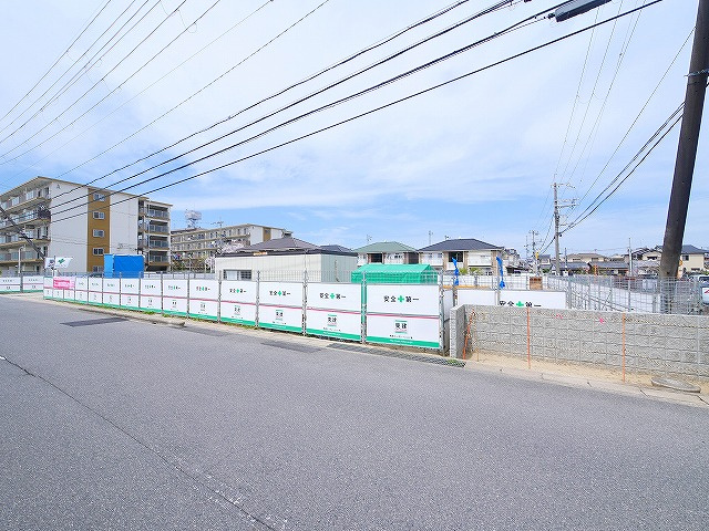 南京終7丁目アパート新築工事の居間・リビング