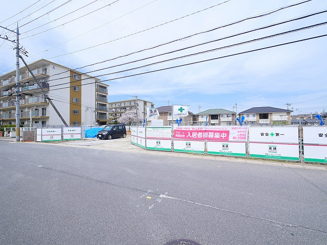 南京終7丁目アパート新築工事の居間・リビング