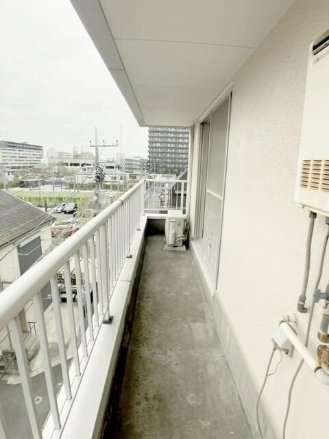 パレスフィールド市川南のバルコニー