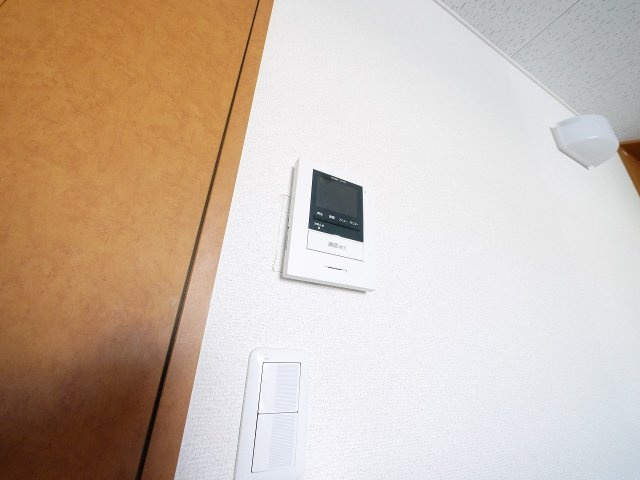 レオパレスナップ　シャンブルのセキュリティ|モニター付きインターホンです