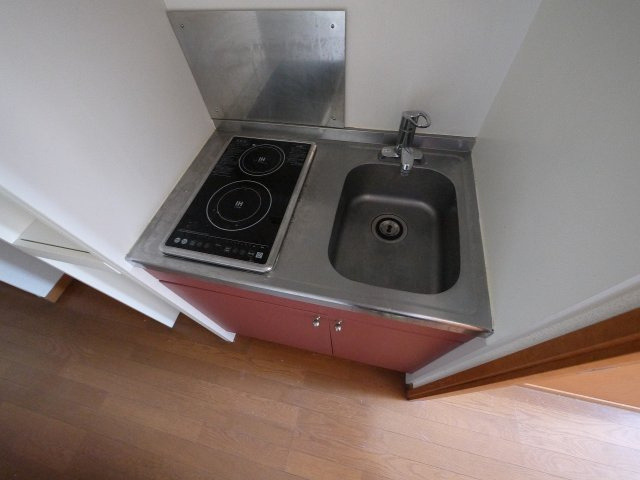 レオパレスナップ　シャンブルのキッチン|キッチンです